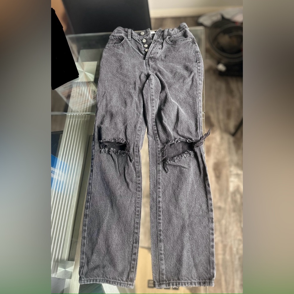 ** WORN ONCE ** PACSUN Dad Jean Size 24 in Black